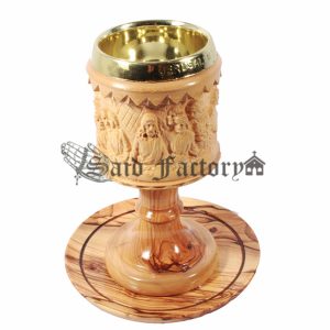 olive wood chalice cup with carving last supper and olive wood plate